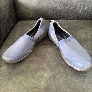 CROCS Women's Duet Busy Day 2.0 Slip-On Loafers in Light blue size8 Cottagecore